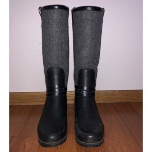 Below the knee Ugg's rain/snow boots